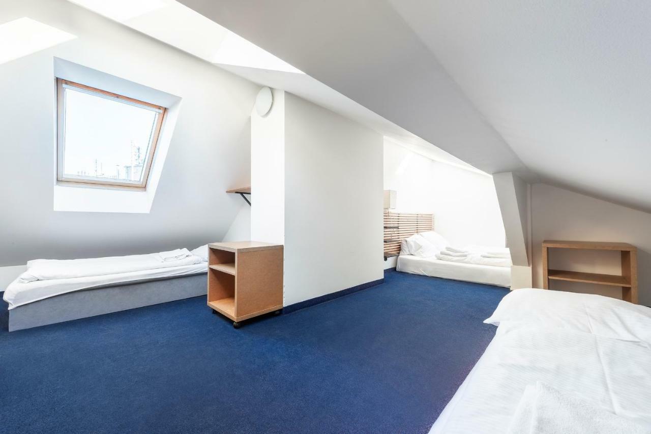 Family Apartments Praha 6 ภายนอก รูปภาพ