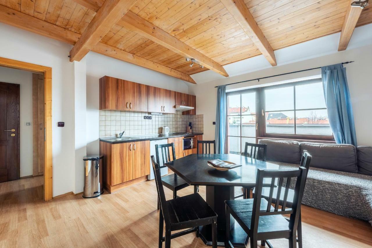 Family Apartments Praha 6 ภายนอก รูปภาพ