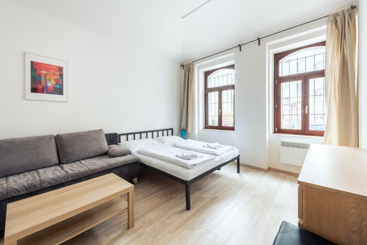 Family Apartments Praha 6 ภายนอก รูปภาพ