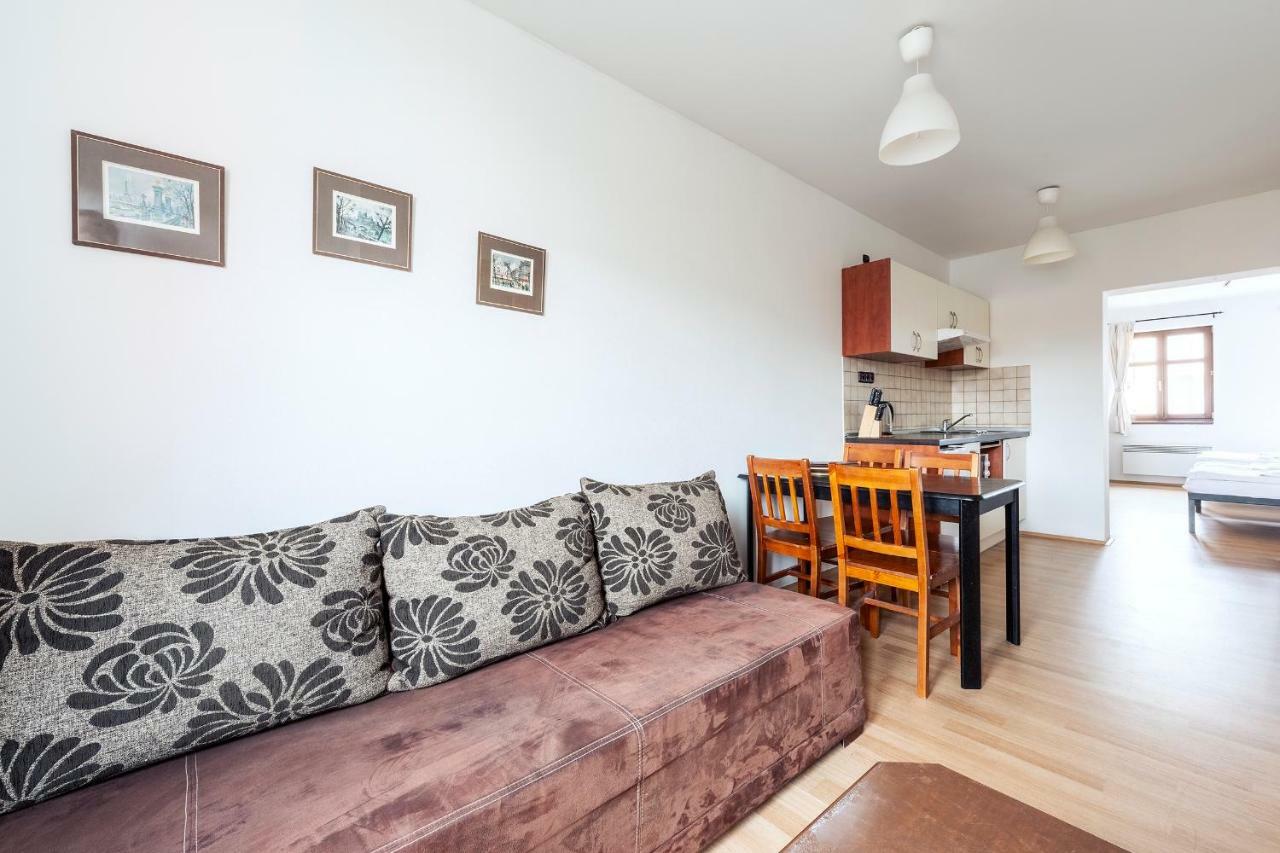 Family Apartments Praha 6 ภายนอก รูปภาพ