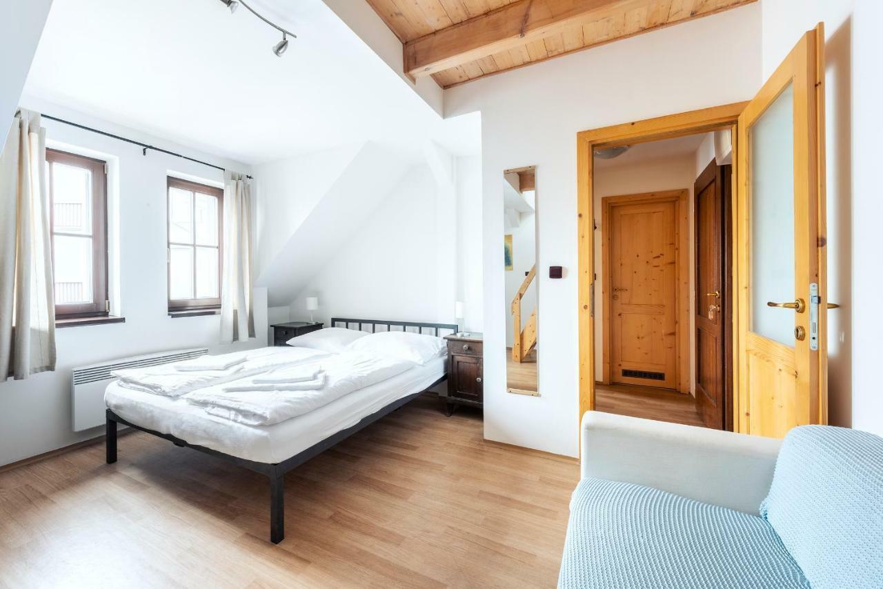 Family Apartments Praha 6 ภายนอก รูปภาพ