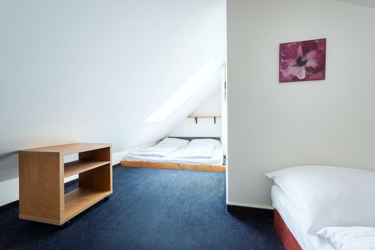 Family Apartments Praha 6 ภายนอก รูปภาพ