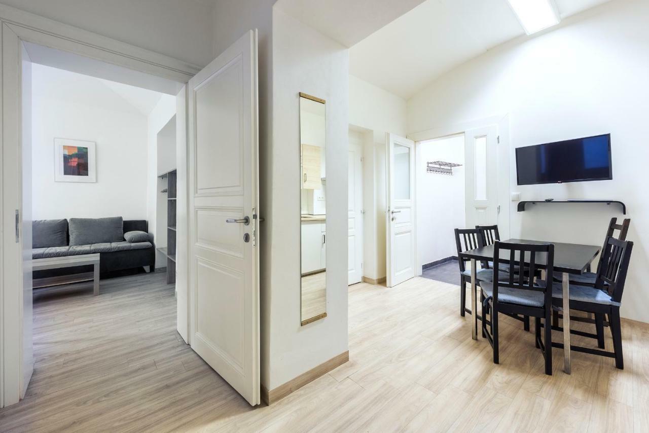 Family Apartments Praha 6 ภายนอก รูปภาพ