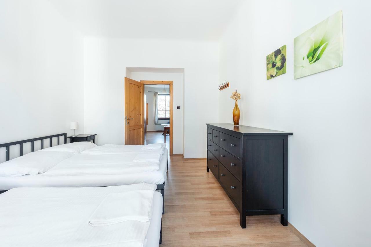 Family Apartments Praha 6 ภายนอก รูปภาพ