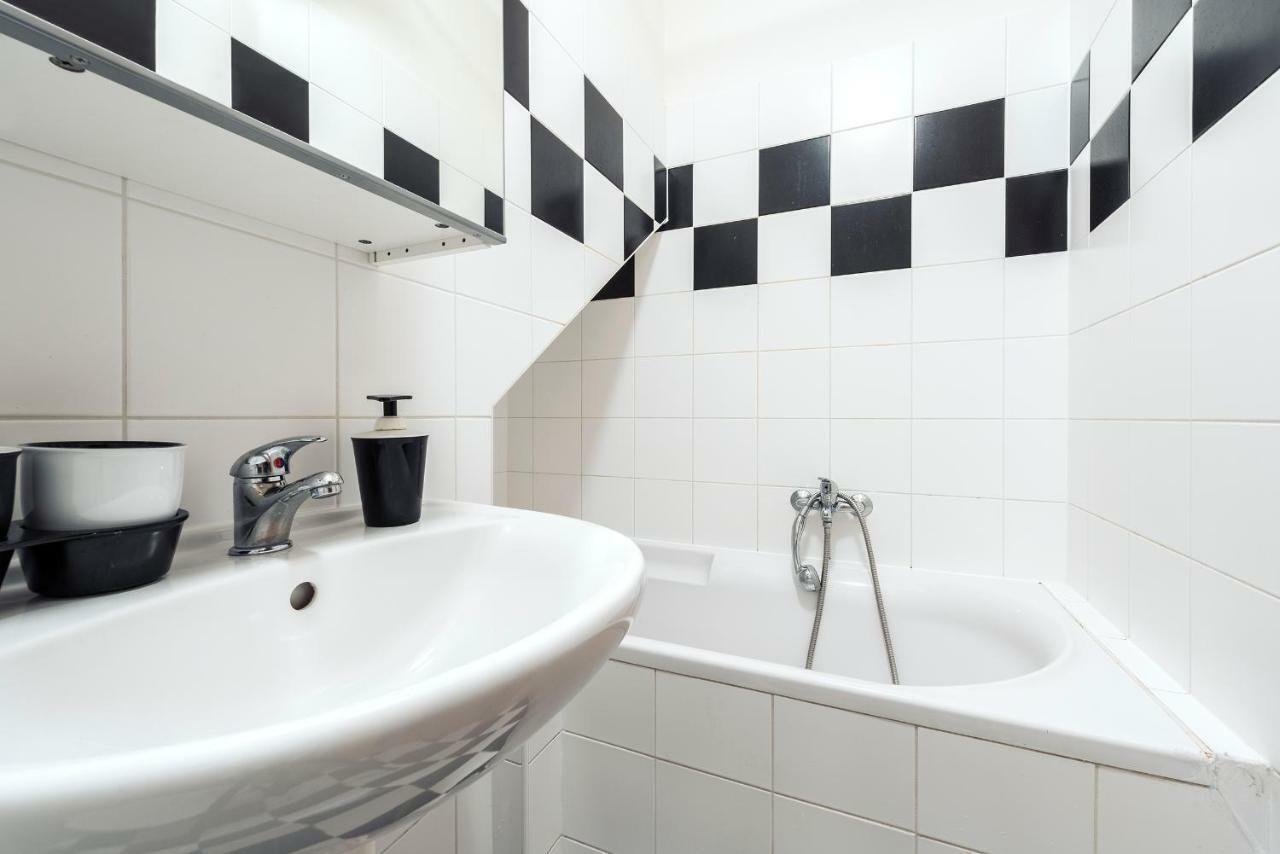 Family Apartments Praha 6 ภายนอก รูปภาพ